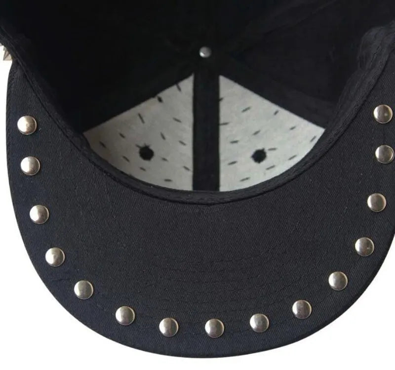Casquette Homme Punk Rock – Snapback Cloutée Style Hip-Hop FelizShop