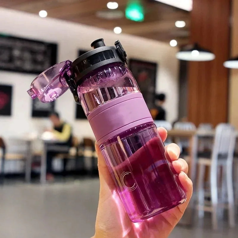 Gourde de sport 500 ml — Bouteille portable anti-fuite en plastique, avec filtre à thé — Pour voyage, salle de sport, fitness, extérieur — Gobelet transparent
🚚 Livraison rapide en 8 à 12 jours ouvrés depuis la FelizShop