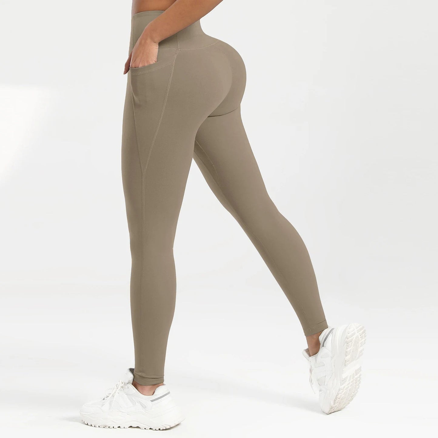 Leggings Femme Camouflage – Taille Haute avec Poche | Squat-Proof & Résistant
Tailles : S à XL
Matière : tissu stretch, résistant et opaque (squat-proof)
Coupe : taille haute, ajustée
Utilisation : running, fitness, yo FelizShop