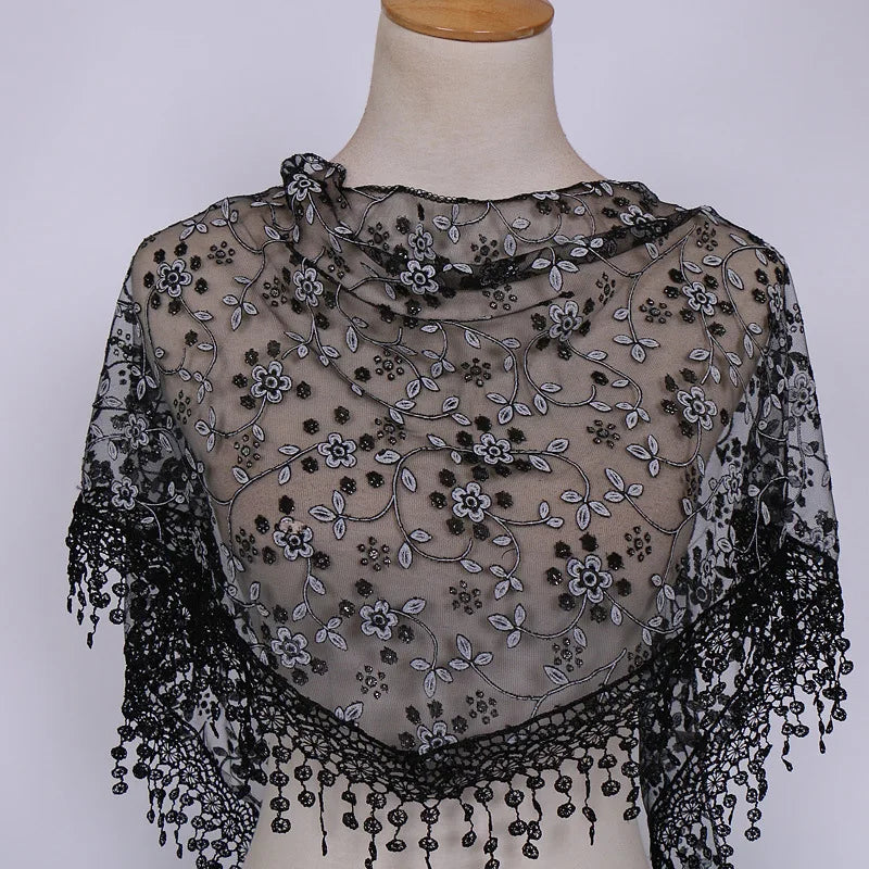 Foulard Femme BOHOWAII – Voile Dentelle Triangulaire Élégant
Dimensions : env. 140 cm x 90 cm x 90 cm (forme triangle)
Matériaux : tulle léger, dentelle brodée, voile doux et respirant
Style : bohème chic, musulman mo FelizShop