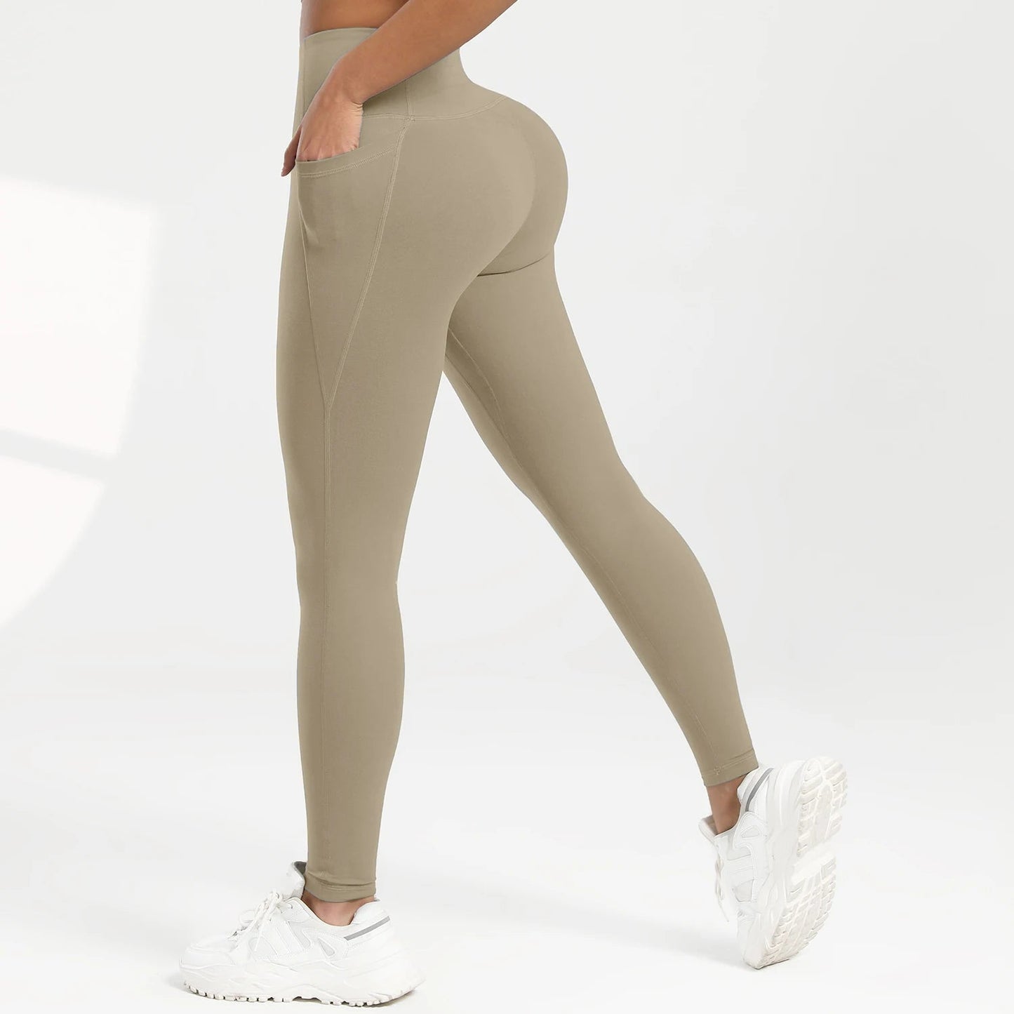 Leggings Femme Camouflage – Taille Haute avec Poche | Squat-Proof & Résistant
Tailles : S à XL
Matière : tissu stretch, résistant et opaque (squat-proof)
Coupe : taille haute, ajustée
Utilisation : running, fitness, yo FelizShop