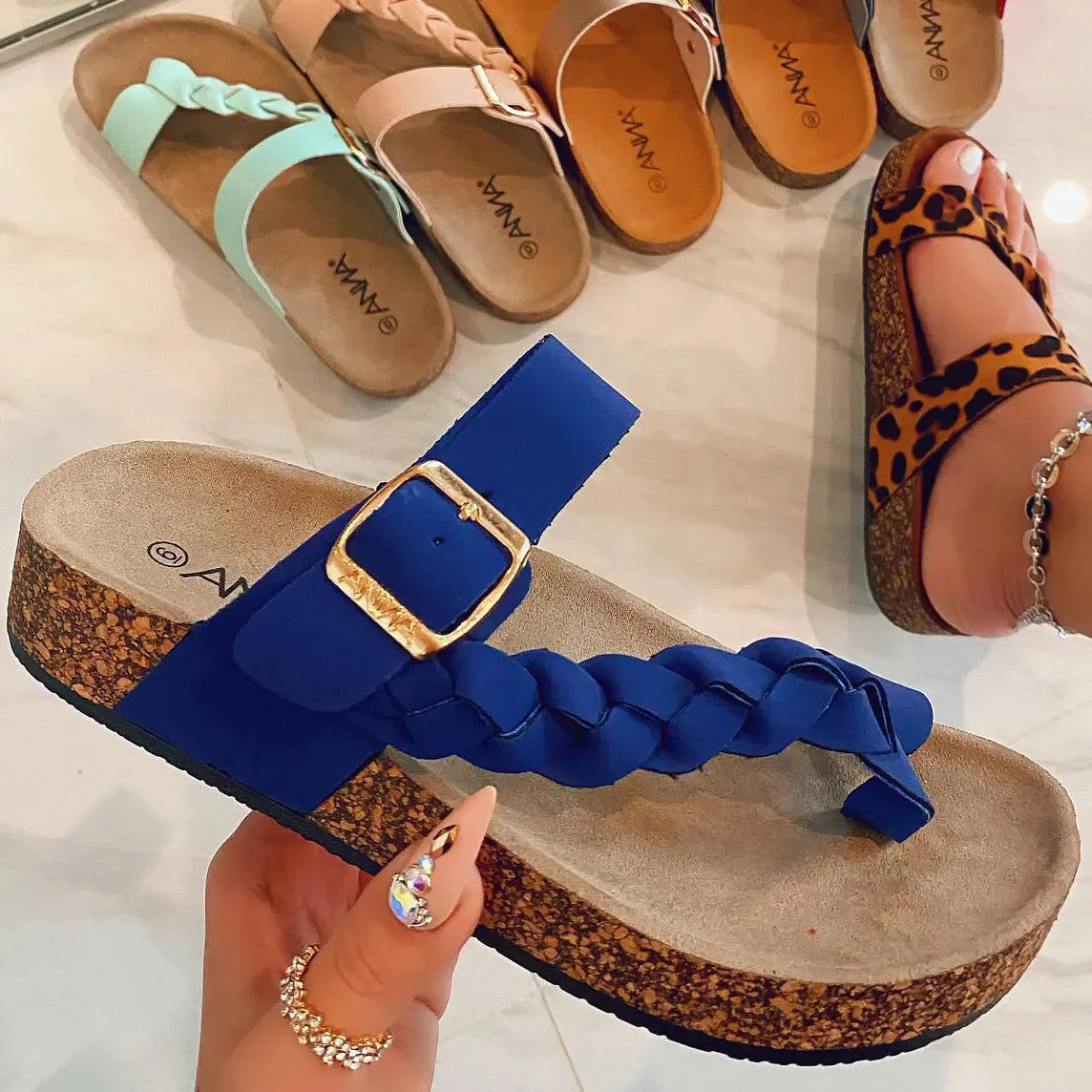 Sandales Femme Été 2022 – Claquettes Plates de Plage, Tongs Décontractées à Enfiler, Chaussures Légères pour l’Été🚚 Livraison rapide en 8 à 12 jours ouvrés depuis la France FelizShop