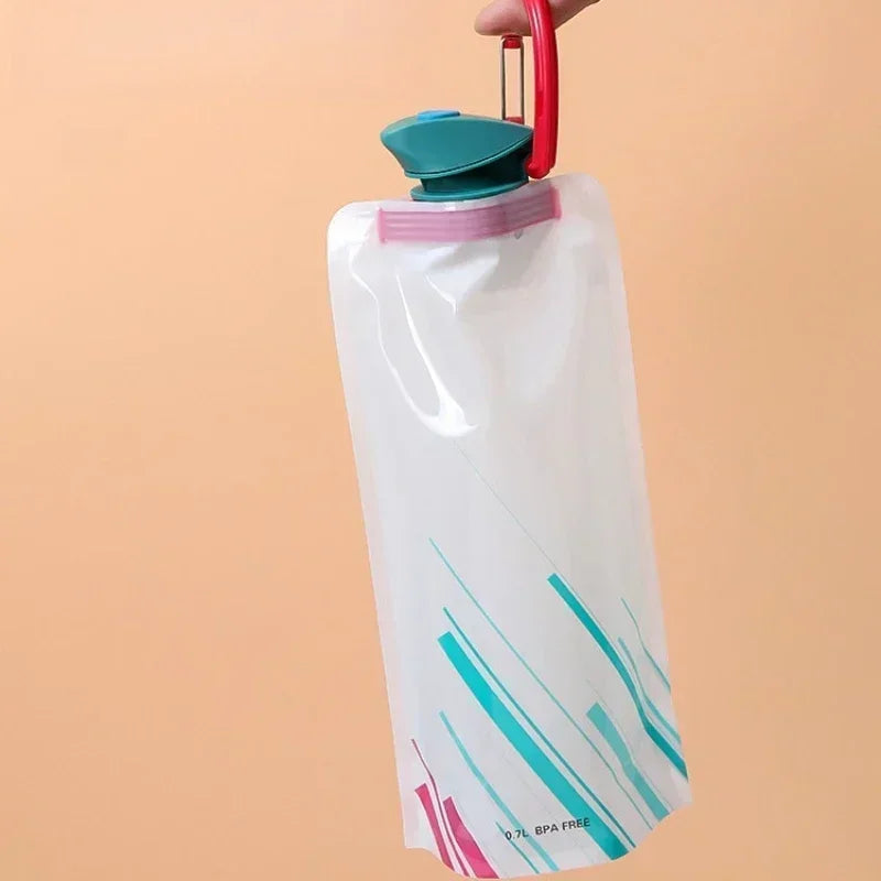 Gourde souple pliable portable 700 ml — Sac d’eau réutilisable pour activités outdoor — Avec mousqueton 🚚 Livraison rapide en 8 à 12 jours ouvrés depuis la France FelizShop