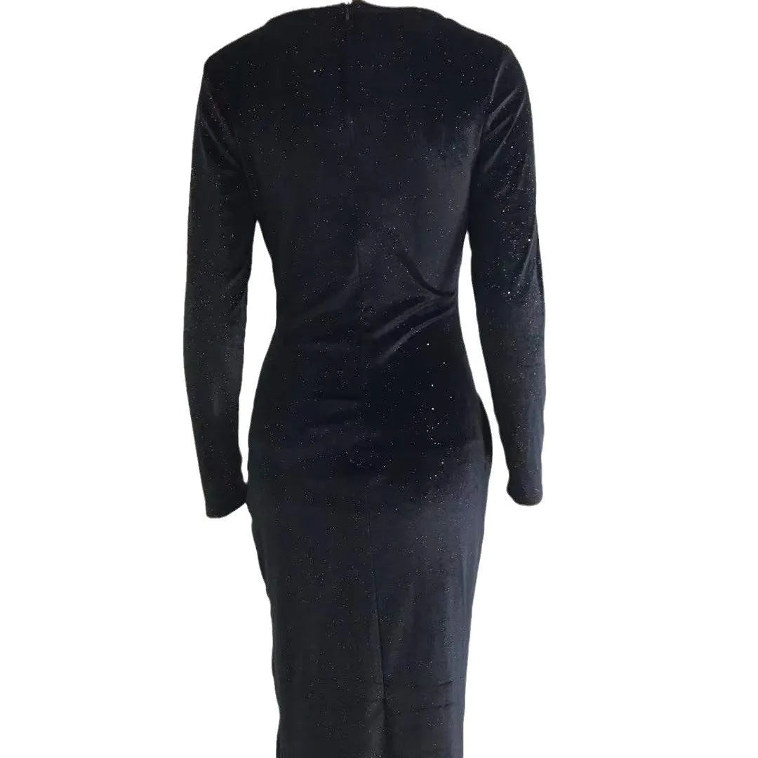 Robe de Soirée Femme – Velours Doré, Sexy & Fendue | Manches Longues, Mi-Longue
Tailles : S à XL
Longueur : mi-longue (environ 110 cm)
Matière : velours doux et brillant
Style : manches longues, jupe fendue dévoilant l FelizShop