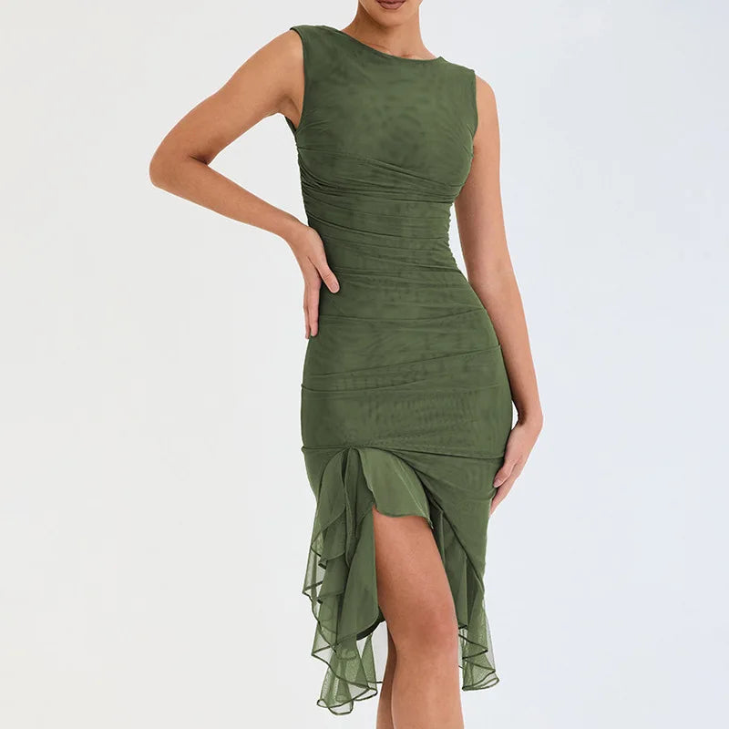 Robe Midi Femme Élégante – Volants & Fronces | Dos Nu & Sans Manches
Tailles : S à XL
Longueur : midi (environ 110 cm)
Matière : tissu fluide et léger, agréable pour l’été
Style : dos nu, sans manches, coupe irré FelizShop