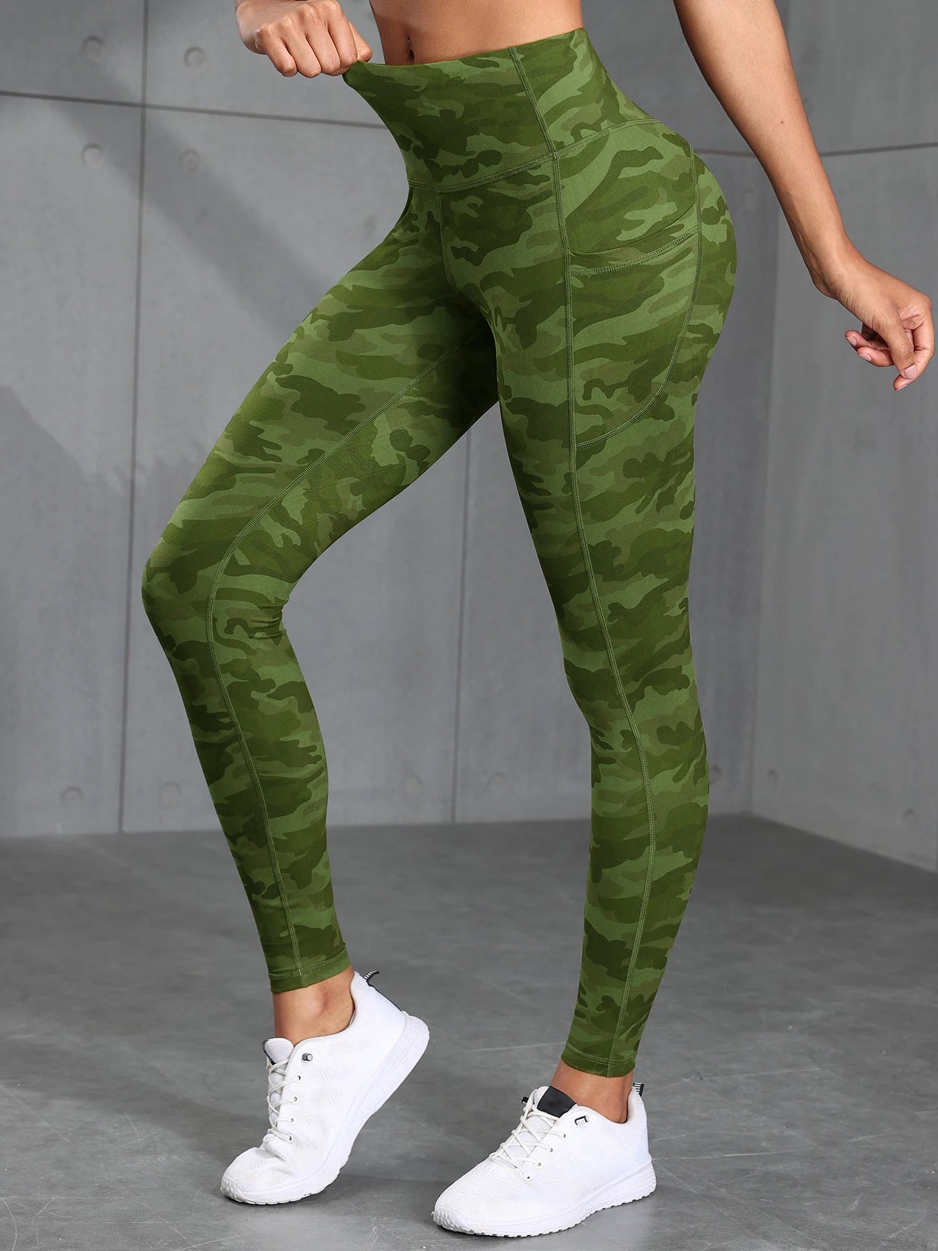 Leggings Femme Camouflage – Taille Haute avec Poche | Squat-Proof & Résistant
Tailles : S à XL
Matière : tissu stretch, résistant et opaque (squat-proof)
Coupe : taille haute, ajustée
Utilisation : running, fitness, yo FelizShop