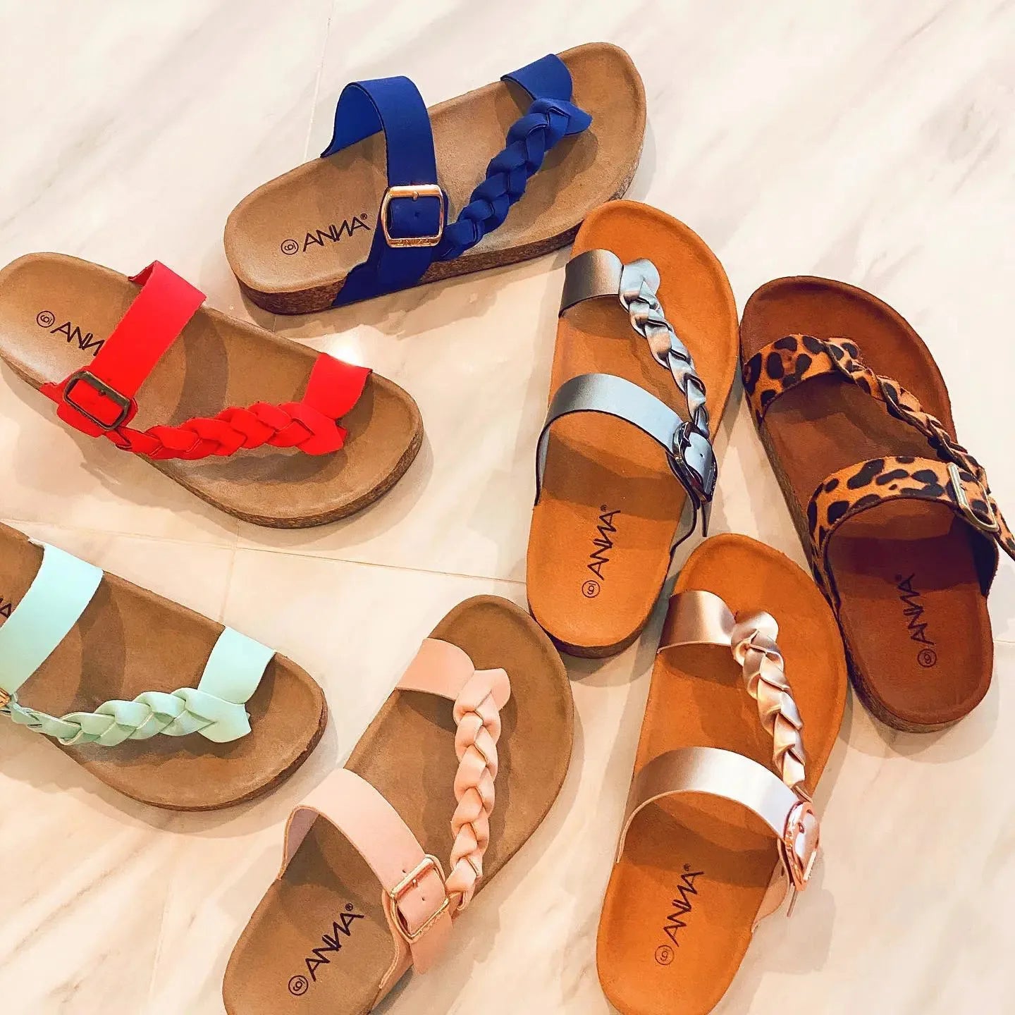 Sandales Femme Été 2022 – Claquettes Plates de Plage, Tongs Décontractées à Enfiler, Chaussures Légères pour l’Été🚚 Livraison rapide en 8 à 12 jours ouvrés depuis la France FelizShop