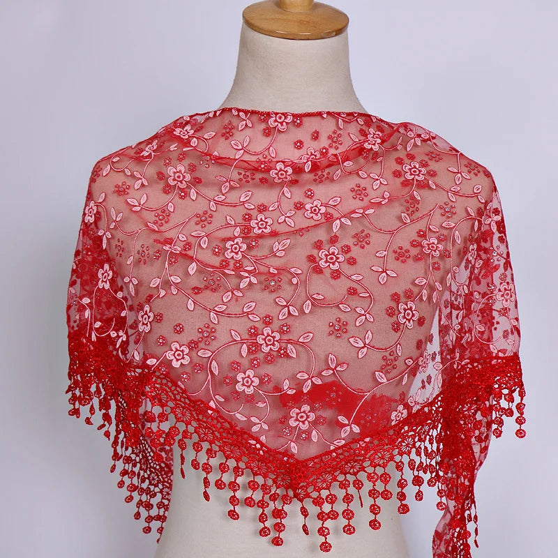 Foulard Femme BOHOWAII – Voile Dentelle Triangulaire Élégant
Dimensions : env. 140 cm x 90 cm x 90 cm (forme triangle)
Matériaux : tulle léger, dentelle brodée, voile doux et respirant
Style : bohème chic, musulman mo FelizShop