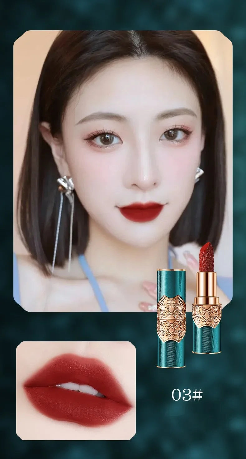 Rouge à Lèvres Gravé Rétro – Rouge Chinois Velours Mat | Waterproof, Non-Transfert & Édition Élégante🚚 Livraison rapide FelizShop