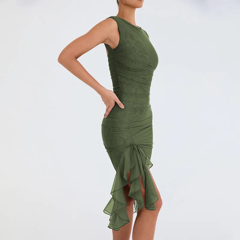 Robe Midi Femme Élégante – Volants & Fronces | Dos Nu & Sans Manches
Tailles : S à XL
Longueur : midi (environ 110 cm)
Matière : tissu fluide et léger, agréable pour l’été
Style : dos nu, sans manches, coupe irré FelizShop