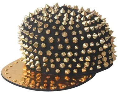 Casquette Homme Punk Rock – Snapback Cloutée Style Hip-Hop FelizShop