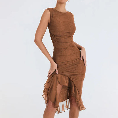 Robe Midi Femme Élégante – Volants & Fronces | Dos Nu & Sans Manches
Tailles : S à XL
Longueur : midi (environ 110 cm)
Matière : tissu fluide et léger, agréable pour l’été
Style : dos nu, sans manches, coupe irré FelizShop