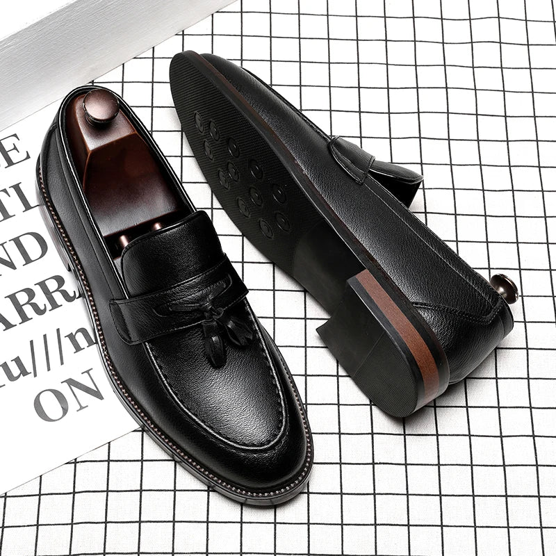Chaussures pour homme en cuir véritable — Oxford de haute qualité — Sneakers outdoor style italien — Noires — Design élégant pour bureau, jogging ou tenue habillée🚚 Livraison rapide FelizShop