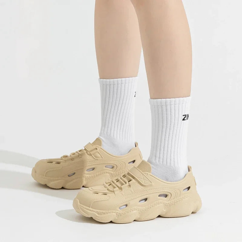 Sandales Homme Tendance 2025 – Design Monobloc à Semelle Épaisse Antidérapante | Chaussures Mode Résistantes Unisexe🚚 Livraison rapide en 8 à 12 jours ouvrés depuis la France FelizShop