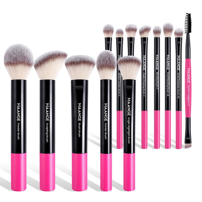 Pinceaux de maquillage professionnels pour une application parfaite et un rendu naturel des cosmétiques