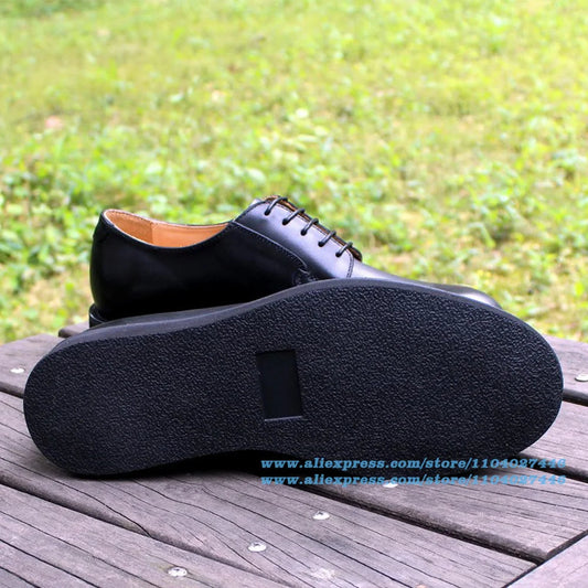Chaussures Habillées Homme à Semelle Épaisse – Richelieus en Cuir à Lacets, Résistantes et Stylées, Fait Main, Look Tendance & Haut de Gamme
🚚 Livraison rapide en 8 à 12 jours ouvrés depuis la France FelizShop