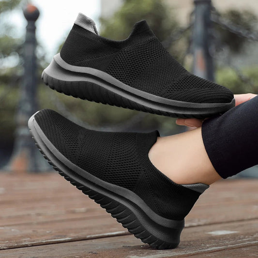 Baskets Montantes Unisexes 2023 – Sneakers Classiques en Toile Blanche | Confort, Style & Durabilité (35-44) 35 à 44🚚 Livraison rapide en 8 à 12 jours ouvrés depuis la France FelizShop