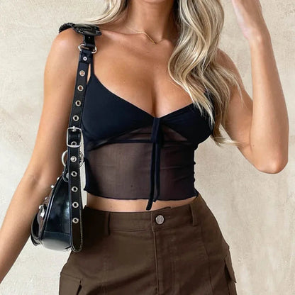 Crop Top Corset Noir Femme – Sans Manches, Dos Nu & Lacets
Tailles : S à L
Matière : tissu mesh léger, détails à lacets
Style : sexy et streetwear, dos transparent, coupe courte (cropped)
Saison : été 🚚 Livraison FelizShop