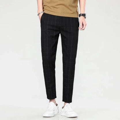 Pantalon Carreaux Homme 2025 – Style Européen & Américain | Slim Fit
Tailles : 30 à 38 (EU)
Matière : tissu confortable, mélange polyester et coton
Coupe : slim fit, adaptée business, loisirs et voyage
Style : carreau FelizShop
