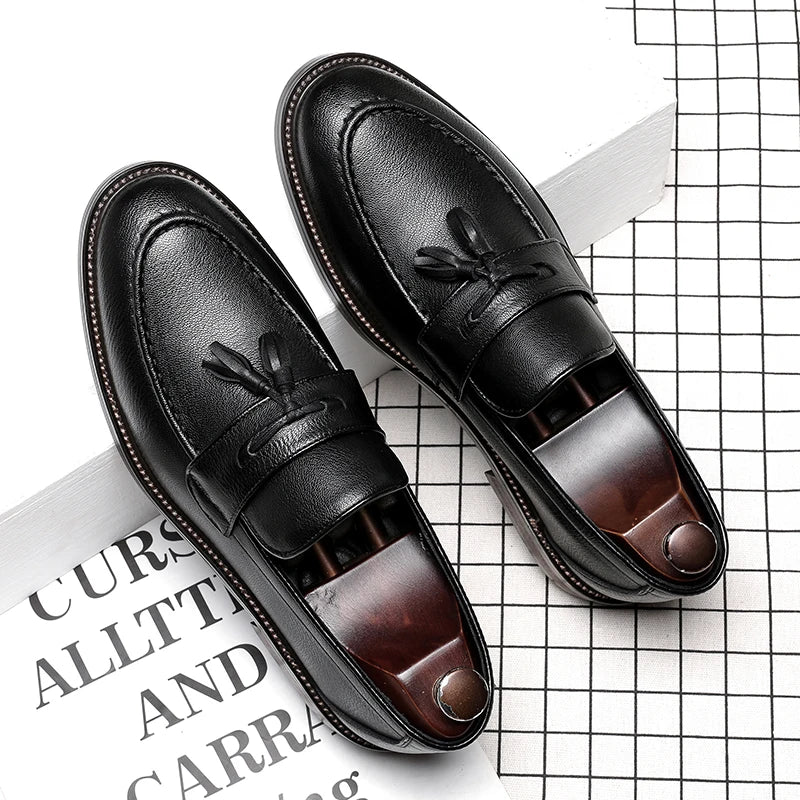 Chaussures pour homme en cuir véritable — Oxford de haute qualité — Sneakers outdoor style italien — Noires — Design élégant pour bureau, jogging ou tenue habillée🚚 Livraison rapide FelizShop