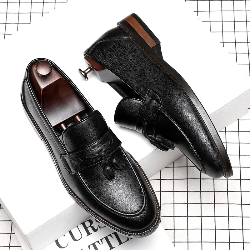 Chaussures pour homme en cuir véritable — Oxford de haute qualité — Sneakers outdoor style italien — Noires — Design élégant pour bureau, jogging ou tenue habillée🚚 Livraison rapide FelizShop