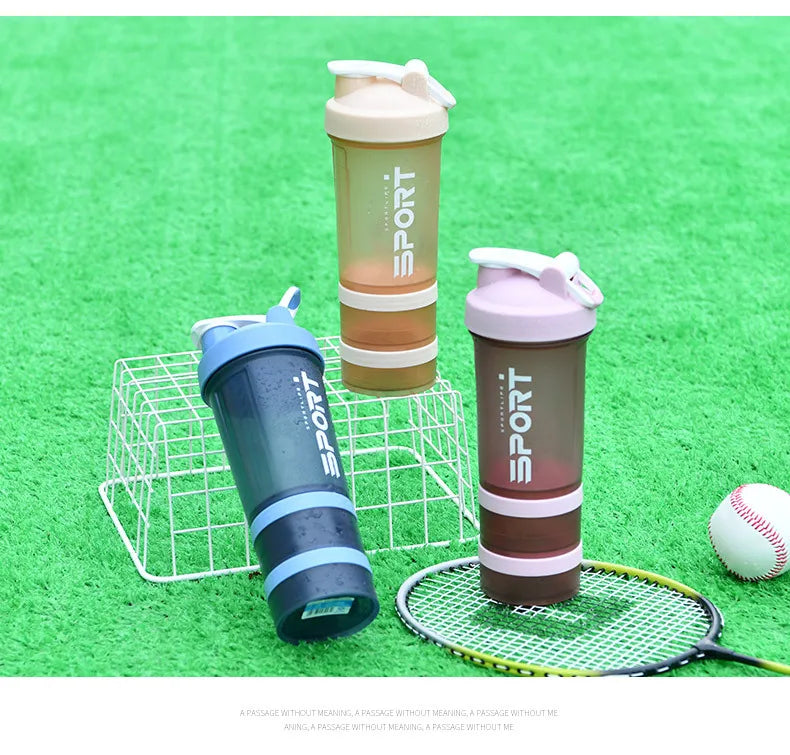 Gourde de sport 500 ml à 3 compartiments — Shaker à protéines, bouteille portable pour extérieur et voyage, anti-fuite, plastique sans BPA
🚚 Livraison rapide en 8 à 12 jours ouvrés depuis la France FelizShop