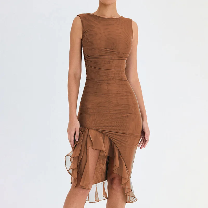 Robe Midi Femme Élégante – Volants & Fronces | Dos Nu & Sans Manches
Tailles : S à XL
Longueur : midi (environ 110 cm)
Matière : tissu fluide et léger, agréable pour l’été
Style : dos nu, sans manches, coupe irré FelizShop