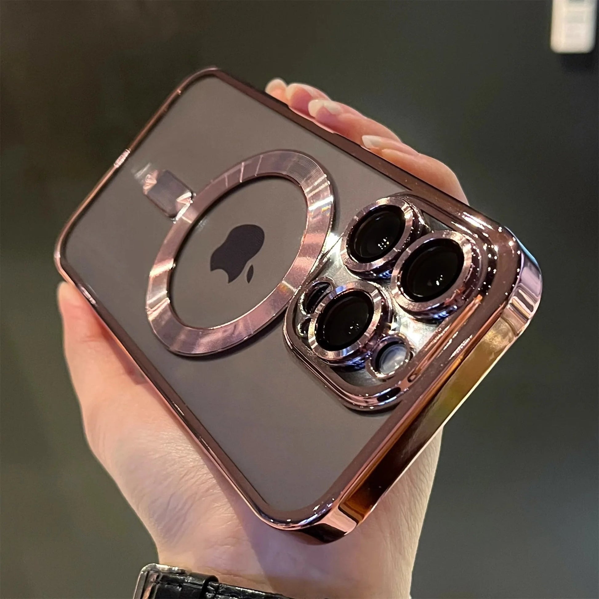 Coque Transparente Magnétique Luxe – iPhone 11 à 16 Pro Max | Compatible MagSafe & Anti-Choc🚚 Livraison rapide en 8 à 12 jours ouvrés depuis la France FelizShop