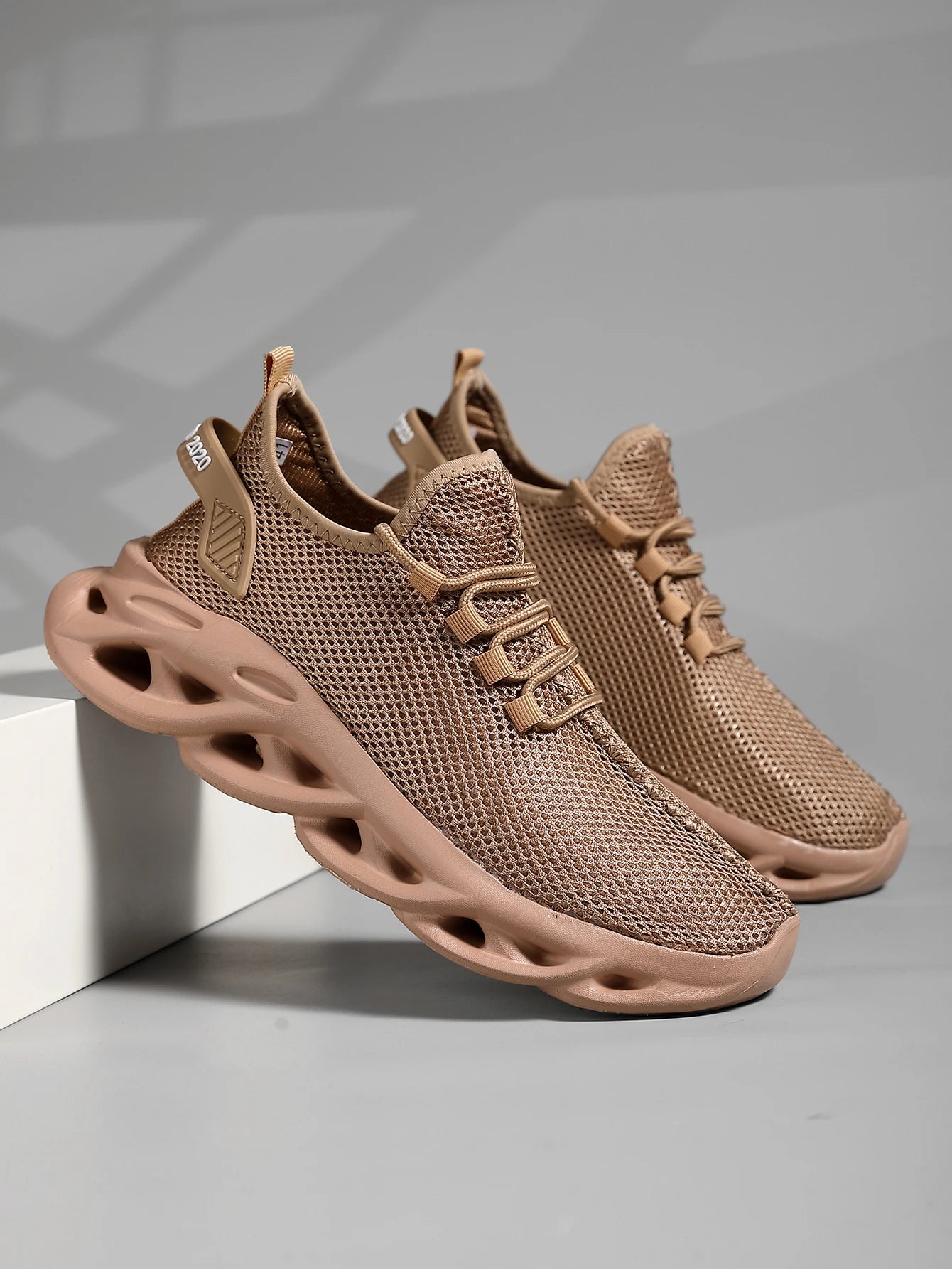 Chaussures de sport homme pour course et jogging — Sneakers décontractées noires ou marron — Mesh respirant, légères, absorption des chocs — Chaussures tennis et outdoor femme🚚 Livraison rapide en 8 à 12 jours o FelizShop