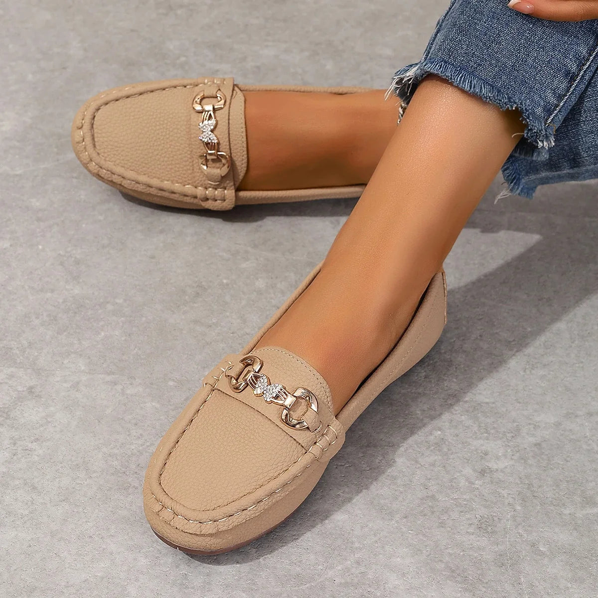 Chaussures Mary Jane Femme – Slip-On Décontractées – Ballerines Confortables à Bout Rond – Semelle Souple – Printemps/Automne 2025
🚚Livraison gratuite rapide et sécurisé FR - FelizShop