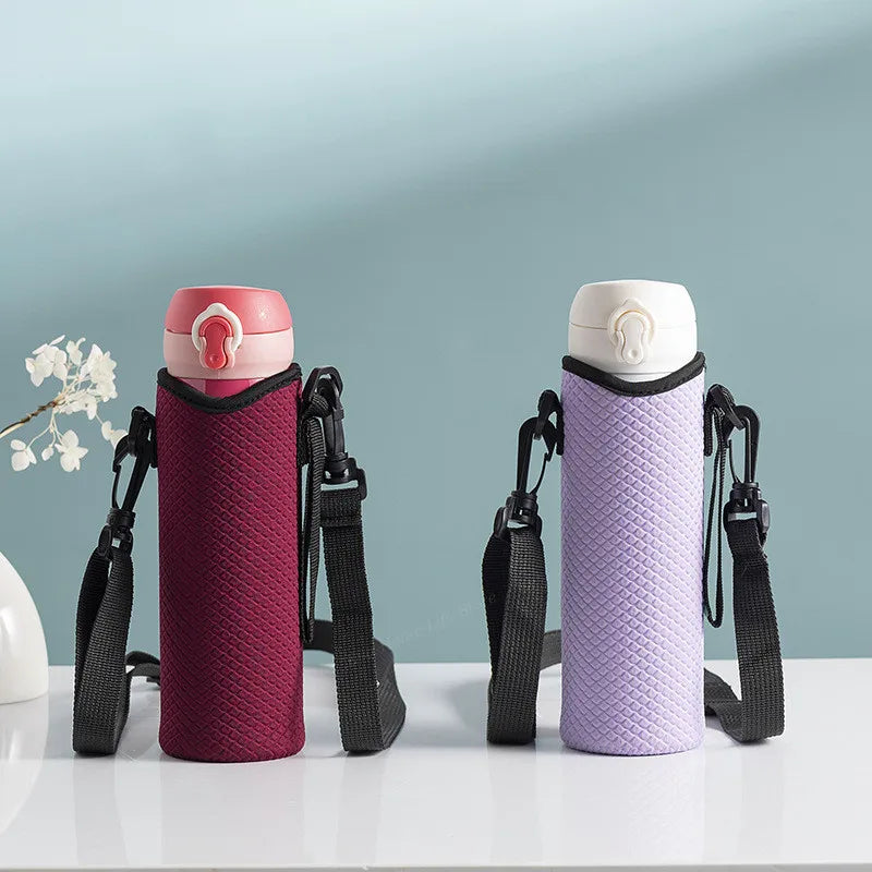 Housse isotherme en néoprène avec sangle — Étui portable pour bouteille d’eau 500 ml — Accessoire camping et sac à gourde sous vide
🚚 Livraison rapide en 8 à 12 jours ouvrés depuis la France FelizShop