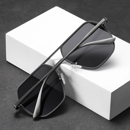 Lunettes de Soleil Photochromiques de Luxe – Polarisées & Anti-Éblouissement – Unisexe UV400🚚 Livraison rapide en 8 à 12 jours ouvrés depuis la France FelizShop