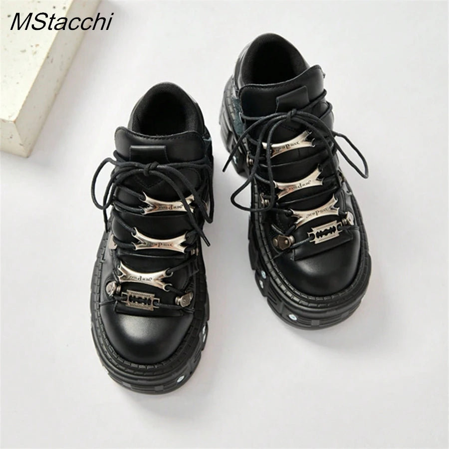 Bottines Gothiques Femme 2025 – Chaussures Noires Punk à Plateforme avec Détails Métal | Sneakers Rock Unisexes à Lacets
🚚 Livraison rapide en 8 à 12 jours ouvrés depuis la France FelizShop