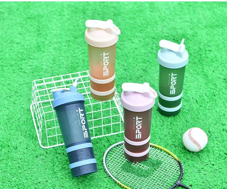 Gourde de sport 500 ml à 3 compartiments — Shaker à protéines, bouteille portable pour extérieur et voyage, anti-fuite, plastique sans BPA
🚚 Livraison rapide en 8 à 12 jours ouvrés depuis la France FelizShop