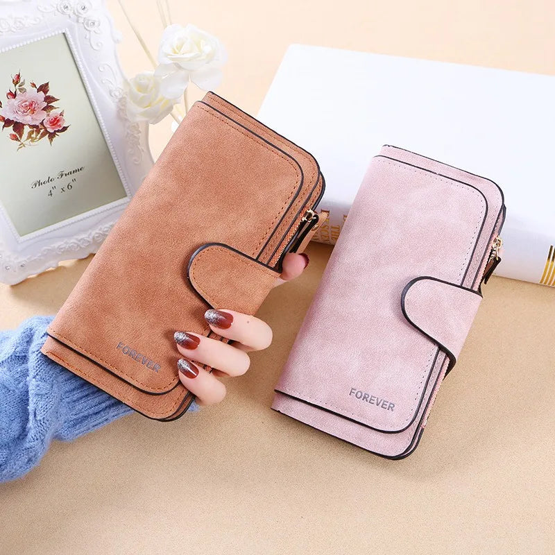 Portefeuille Femme Rose – Lettre Initiale | Compact, Stylé & Pratique🚚 Livraison rapide en 8 à 12 jours ouvrés depuis la France FelizShop