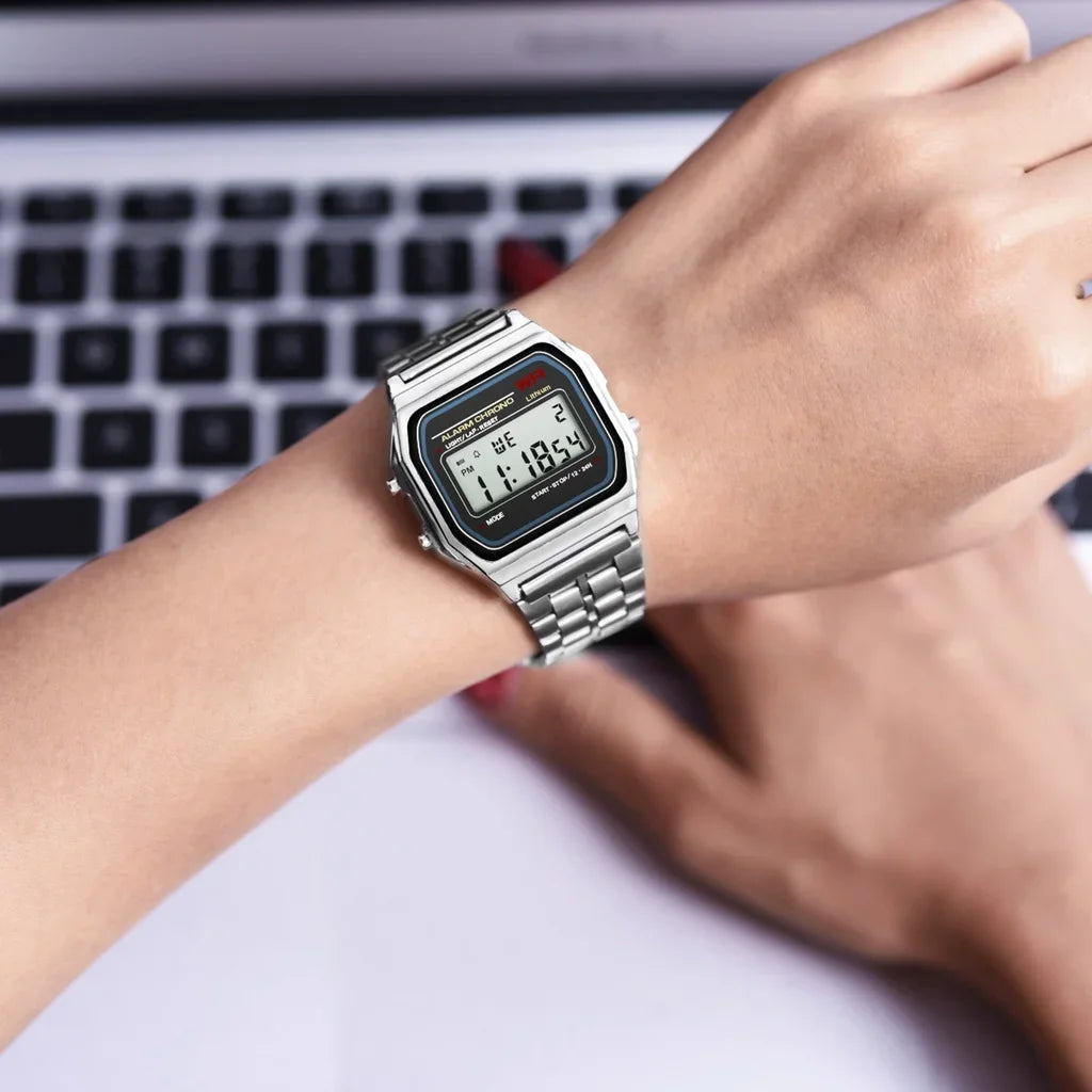 Montre Digitale LED 2025 – Sport & Waterproof – Unisexe, Style Moderne & Finition Dorée🚚 Livraison rapide en 8 à 12 jours ouvrés depuis la France FelizShop