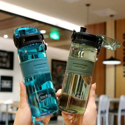 Gourde de sport 500 ml — Bouteille portable anti-fuite en plastique, avec filtre à thé — Pour voyage, salle de sport, fitness, extérieur — Gobelet transparent
🚚 Livraison rapide en 8 à 12 jours ouvrés depuis la FelizShop