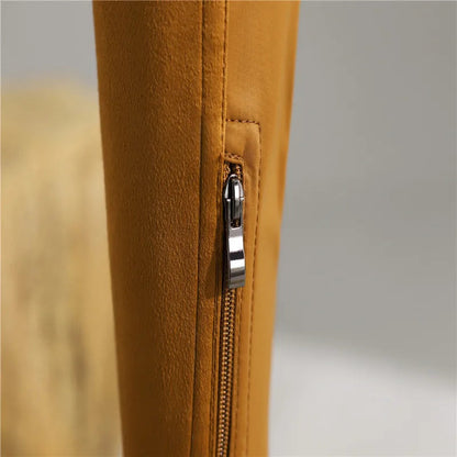Cuissardes femme en suédine extensible – Talons hauts plateforme épais – Bottes slim au-dessus du genou – Automne / Hiver élégance & confort
🚚Livraison gratuite rapide et sécurisé FR FelizShop