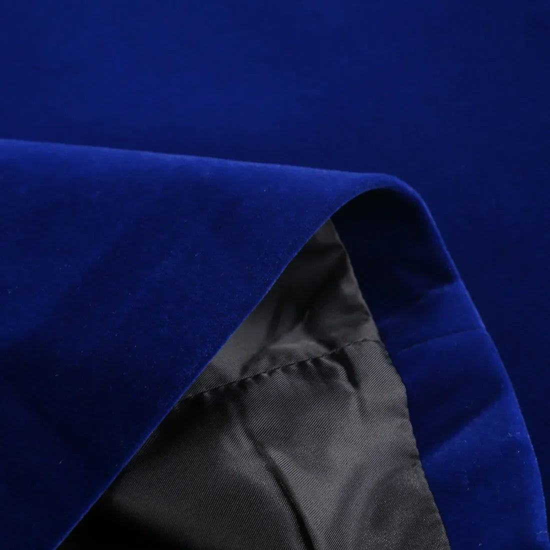 Tuxedo de Marié en Velours – Coupe Cintrée Élégante | Costume de Soirée & Mariage Tendance🚚 Livraison rapide en 8 à 12 jours ouvrés depuis la France FelizShop