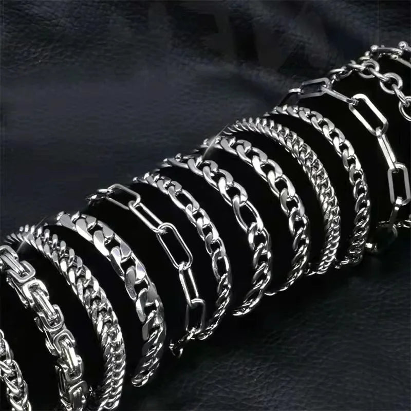 Bracelet Chaîne Cubaine en Acier Inoxydable 316L – Style Figaro Unisexe – Bijou Vintage & Tendance🚚 Livraison rapide en 8 à 12 jours ouvrés depuis la France FelizShop