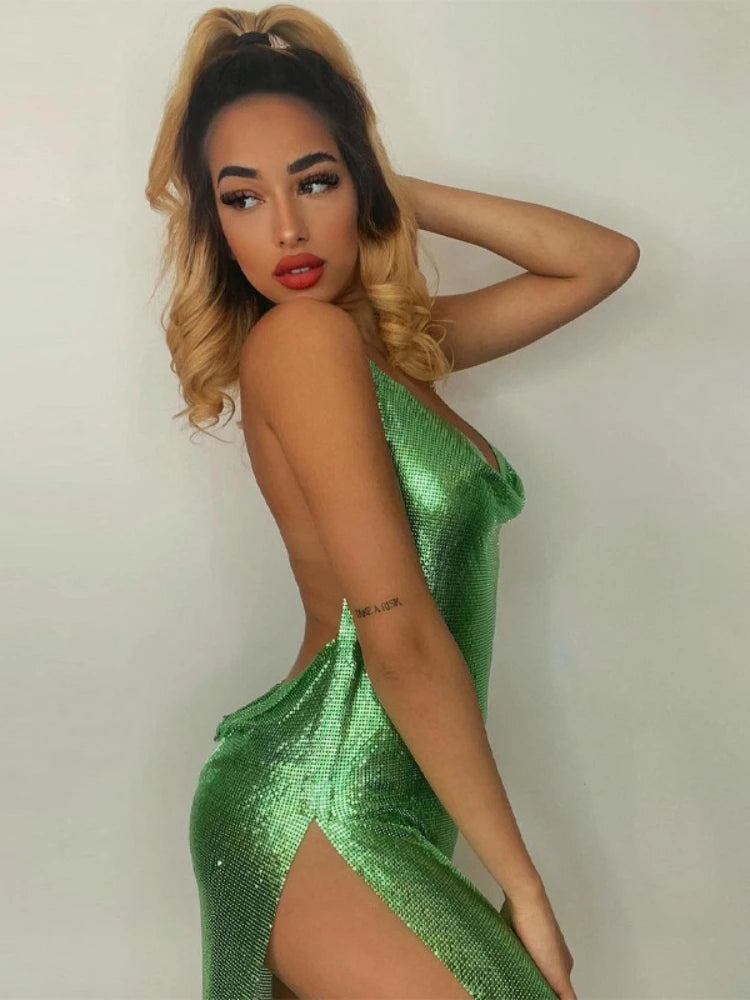 Robe courte élégante et sexy pour femme — Col noué, dos nu, décolleté orné de sequins — Robe de soirée, fête, danse
🚚 Livraison rapide en 8 à 12 jours ouvrés depuis la France FelizShop