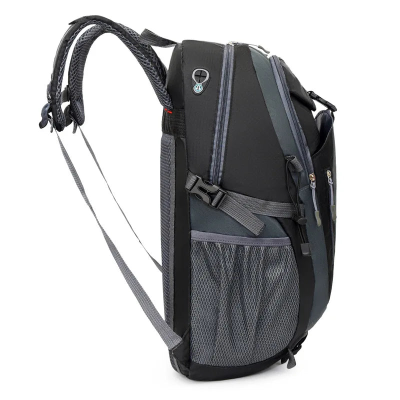Sac à Dos de Randonnée Unisexe 2024 – Grande Capacité | Montagne & Outdoor
Dimensions : environ 50 x 30 x 20 cm
Capacité : grande capacité (environ 35-40L)
Matière : tissu résistant à l’eau et déchirures
Style : FelizShop