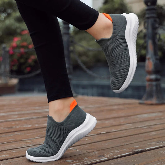 Baskets Montantes Unisexes 2023 – Sneakers Classiques en Toile Blanche | Confort, Style & Durabilité (35-44) 35 à 44🚚 Livraison rapide en 8 à 12 jours ouvrés depuis la France FelizShop