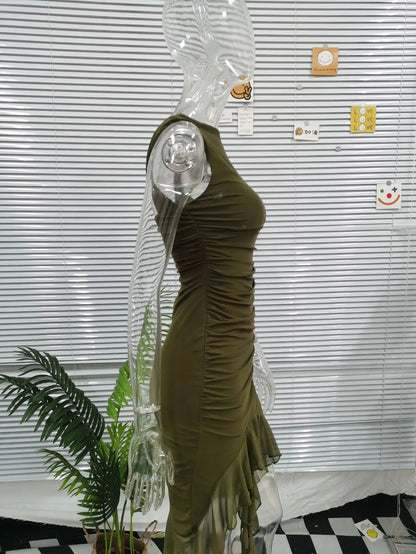 Robe Midi Femme Élégante – Volants & Fronces | Dos Nu & Sans Manches
Tailles : S à XL
Longueur : midi (environ 110 cm)
Matière : tissu fluide et léger, agréable pour l’été
Style : dos nu, sans manches, coupe irré FelizShop