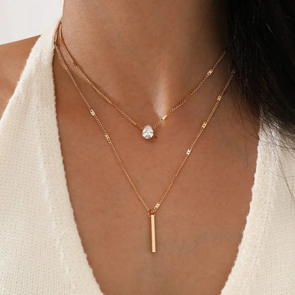 Collier pendentif tendance pour femme – Choker à chaînes multiples avec zircon brillant, bijou mode pour soirée, cadeau élégant.🚚 Livraison rapide en 8 à 12 jours ouvrés depuis la France FelizShop