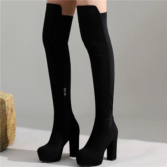 Cuissardes femme en suédine extensible – Talons hauts plateforme épais – Bottes slim au-dessus du genou – Automne / Hiver élégance & confort
🚚Livraison gratuite rapide et sécurisé FR FelizShop
