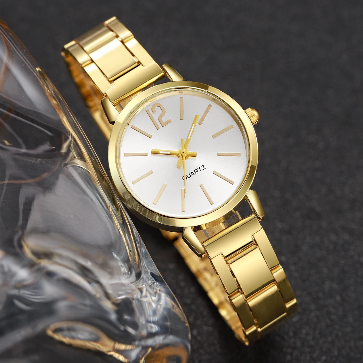 Montre Femme Élégante + Bracelet Love – Set 2 pièces – Style Chic & Minimaliste🚚 Livraison rapide en 8 à 12 jours ouvrés depuis la France FelizShop