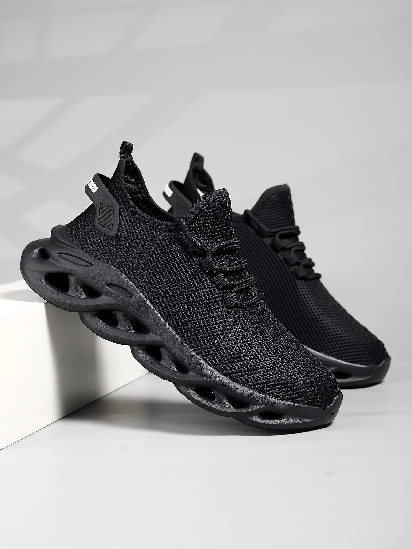 Chaussures de sport homme pour course et jogging — Sneakers décontractées noires ou marron — Mesh respirant, légères, absorption des chocs — Chaussures tennis et outdoor femme🚚 Livraison rapide en 8 à 12 jours o FelizShop