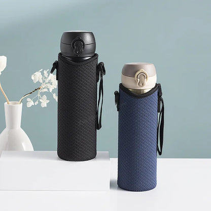 Housse isotherme en néoprène avec sangle — Étui portable pour bouteille d’eau 500 ml — Accessoire camping et sac à gourde sous vide
🚚 Livraison rapide en 8 à 12 jours ouvrés depuis la France FelizShop